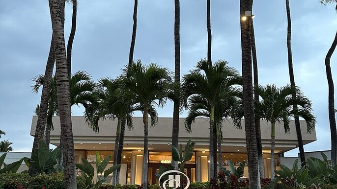 Hilton Waikoloa Village to KOA Private Airport Transfer