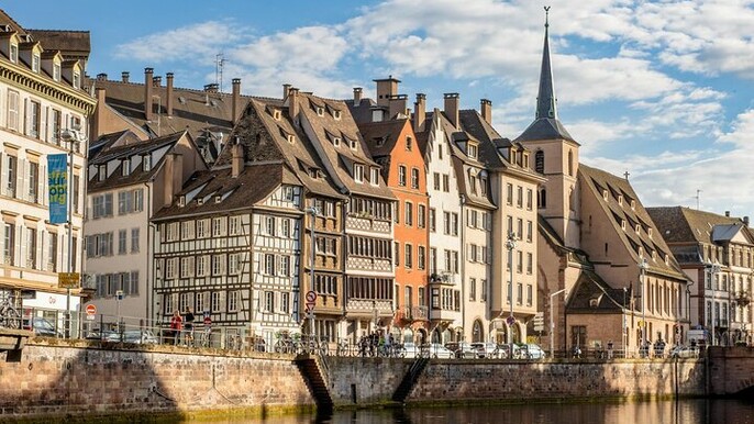 Strasbourg Combo Tour: City & Cathedral walk with smartphone app