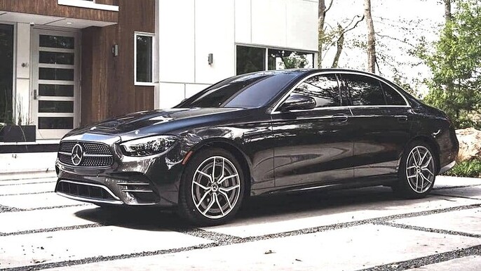 Arrival Transfer: Geneva Airport GVA to Geneva by Business Car