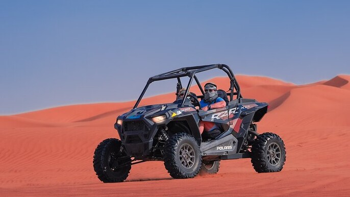 Premium Dubai Buggy Tour in Red Sands and Desert Safari