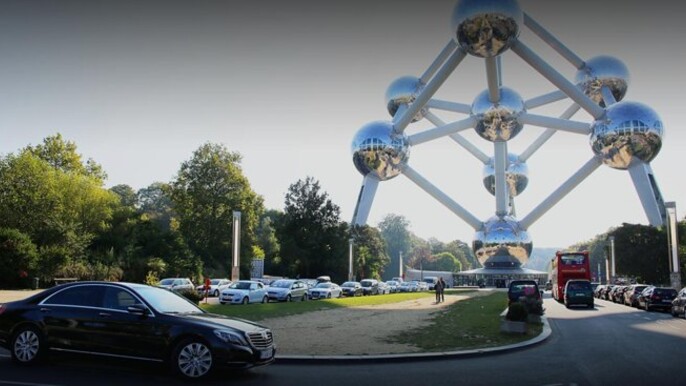 PrivateTransfer from Charleroi Airport to Bussels city with Business car