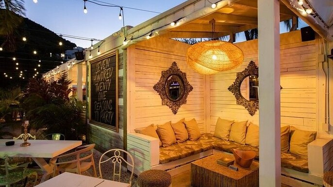 St Martin Guided Night Tour with Beverages