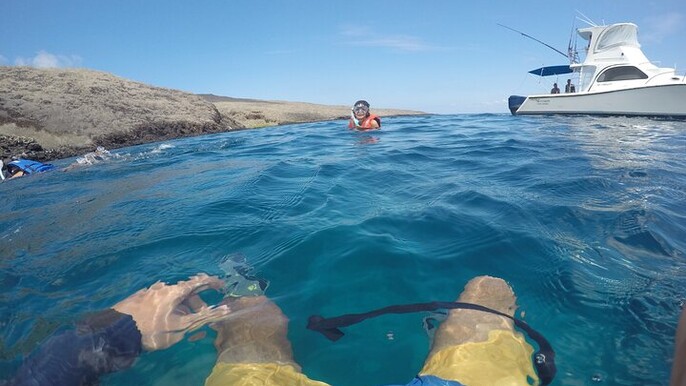 Tour to Tuneles & Cabo Rosa (Isabela Island)