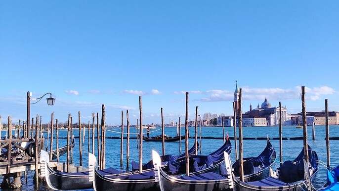 From Milan: Venice Full-Day Guided Tour With Boat Ride