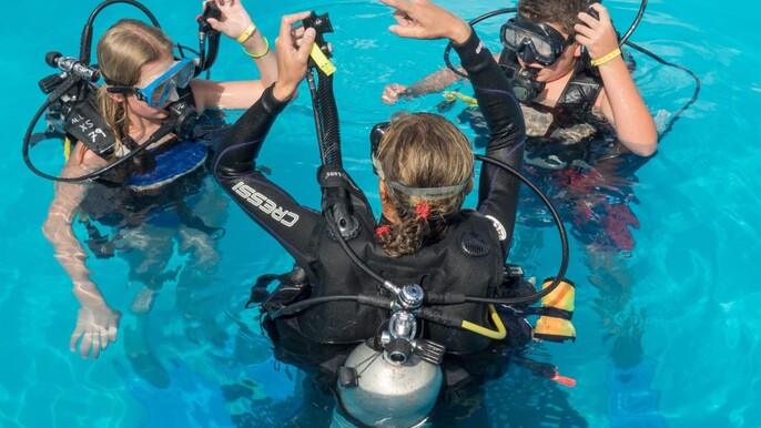 PADI Basic Scuba Diving Course up to 12M