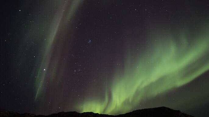 Yellowknife Aurora Hunting Tours by Bus