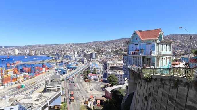 Valparaíso and Casablanca: Exploring from the Cruise Port