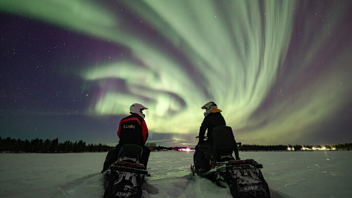 Arctic evening safari - auroras and sunsets
