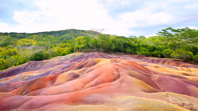 Private South Tour - Gorges, 23 Coloured Earth, Waterfalls, Trails