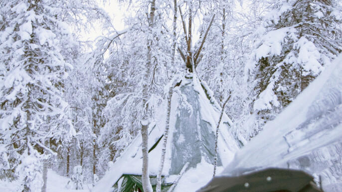 Lapp tent safari by snowmobile - Private group