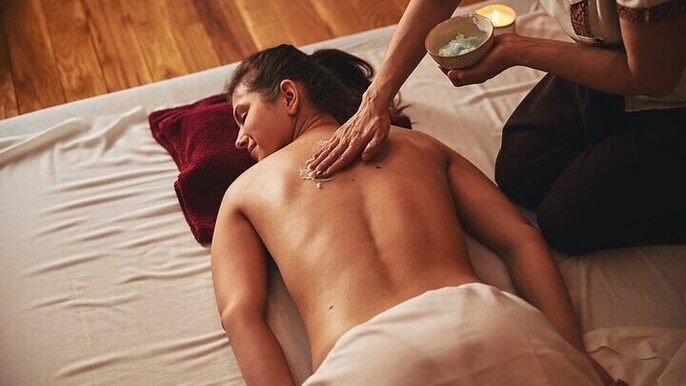 120-Min Luxury Massage with Sauna, Steam Room & Jacuzzi /Hurghada