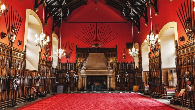 Edinburgh Castle Holyrood Palace and Royal Mile Royal Tour