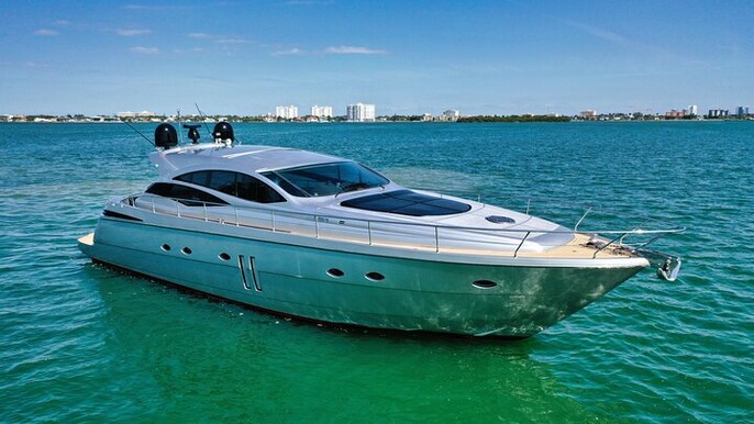 62ft Perching James Bond Miami Yacht Rental