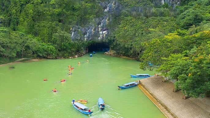 Phong Nha Ke Bang 2 Day Caves and Adventure Tour