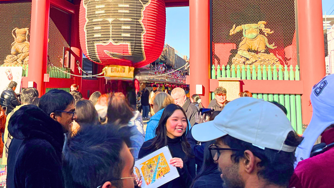 Tokyo: Asakusa Temple & Shrine Walking Tour with Local Guide