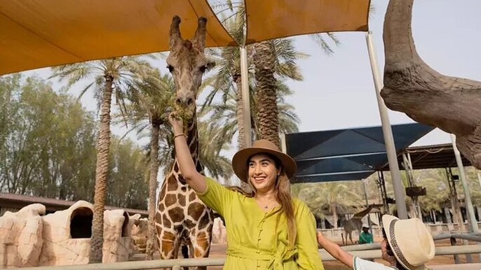Discover Emirates Park Zoo Meet Feed and Enjoy Wildlife Shows