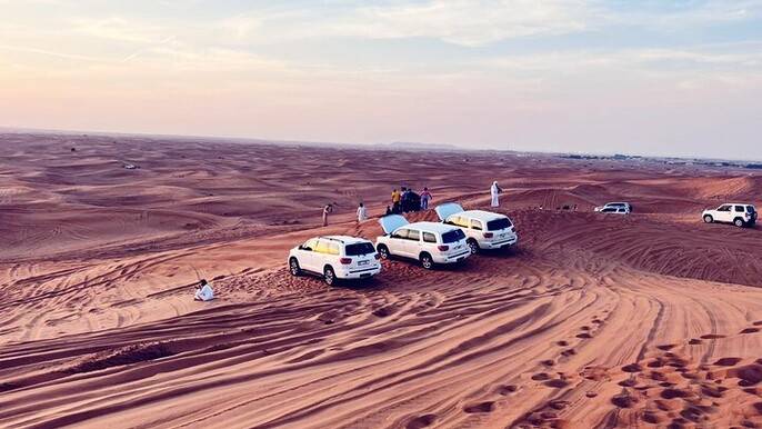 Premium 4x4 Dubai Desert Safari with BBQ Dinner