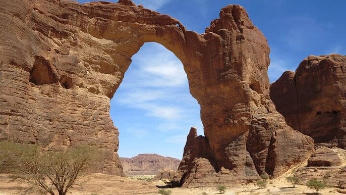 AlUla Wonders: A Full Day 4x4 Tour Through Nature and History