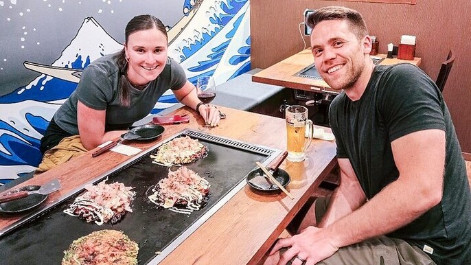 Osaka Local Foodie Tour in Dotonbori and Shinsekai