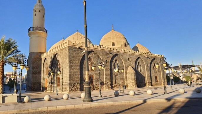 Medina Ziyarats  ( Visit Holy Places)