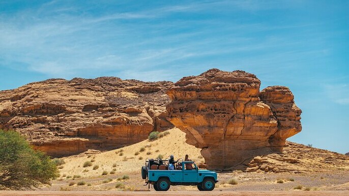 Fancy Tour of Hegra in a Vintage Land Rover