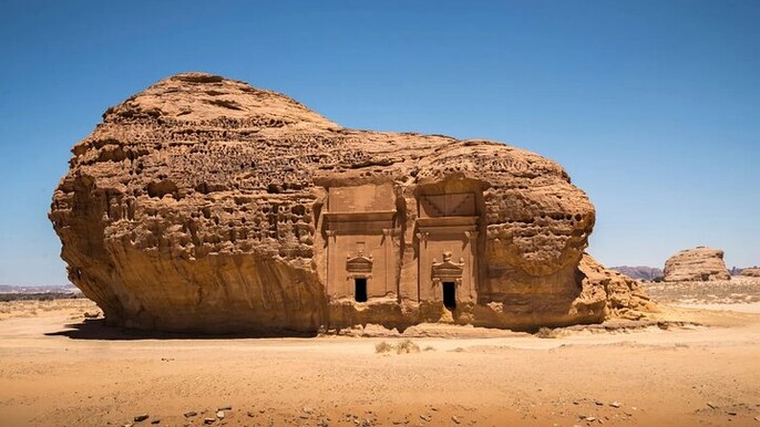 Visiting the Incredible Heritage Site Hegra in AlUla.