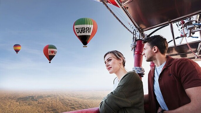 Luxury Sunrise Balloon Flight with Desert Breakfast and Falconry