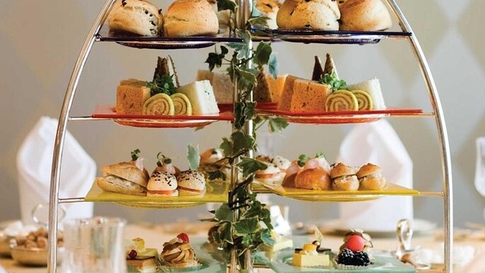 Dubai Frame with the Afternoon Tea at Burj Al Arab