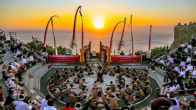 All Inclusive Private Uluwatu Sunset Tour with Kecak Dance Show