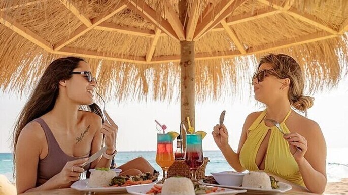 Hula Hula Island & Parasailing, Water Sports & Lunch / Hurghada