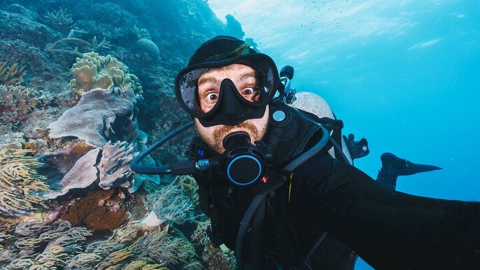 Professional Deep Diving Experience 2 Dives & Lunch / Hurghada