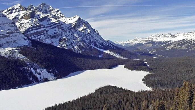 Rocky Mountains Peyto Lake and Banff Day Trip