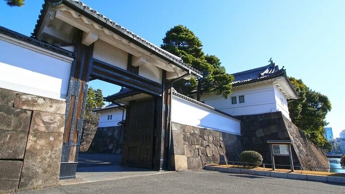 Imperial Palace East Garden Private Tour from Tokyo