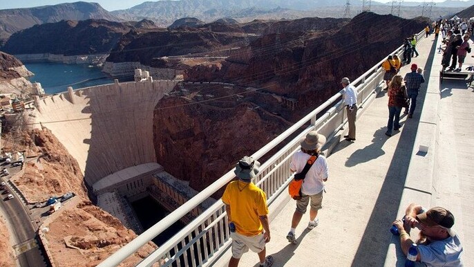 Small Group Hoover Dam, Powerplant and O'Callahan Bridge Tour