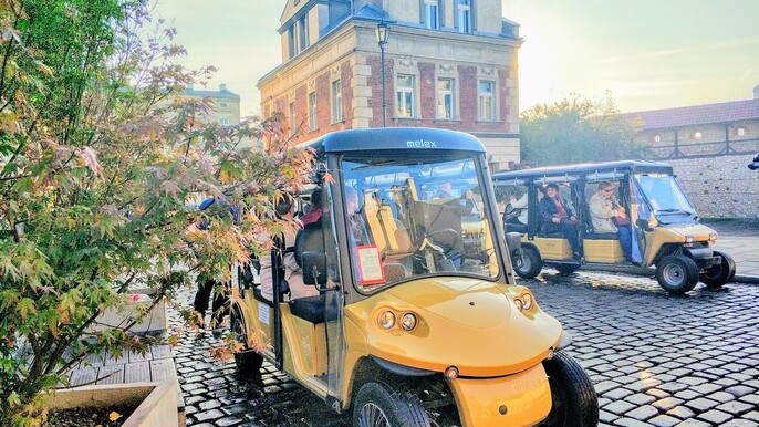 Krakow: Kazimierz Quarter and former Jewish Ghetto Sightseeing by Electric Golf Cart