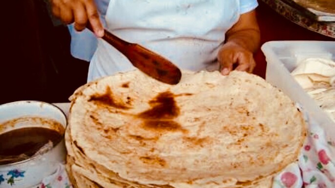 Make your own Tlayuda