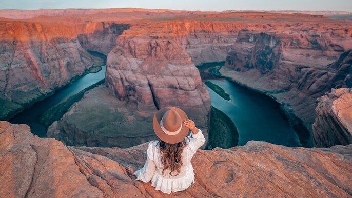 BT:From Phoenix: Small Group Antelope Canyon Day Tour