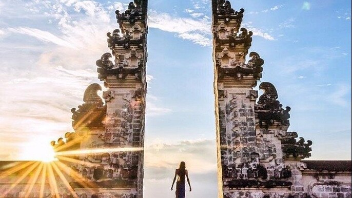 BT-East Bali Tour: Gate of Heaven, Water Palace, Sleeping Gajah
