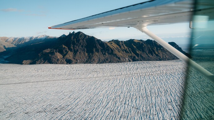 60 minute photo flight - Riverbeds & Glaciers