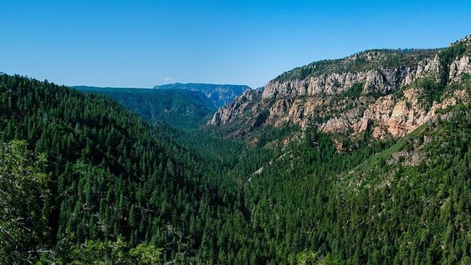 BT:Phoenix Grand Canyon Sedona Oak Creek Canyon Shared Tour