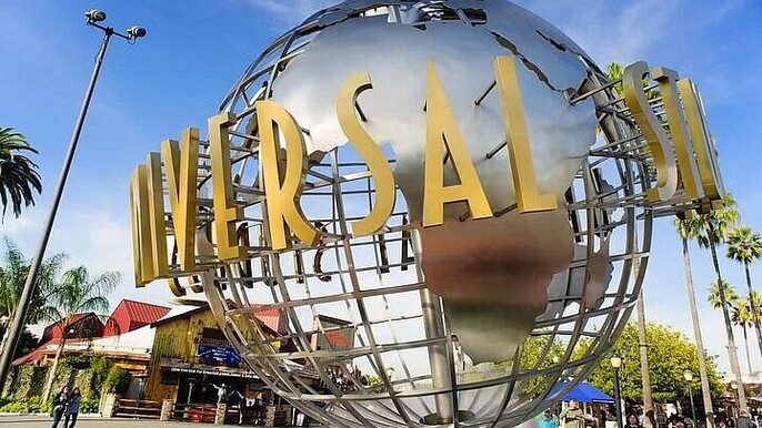 From Los Angeles - Small group L.A city tour-Pick Up included