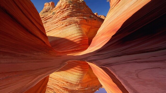 Antelope Canyon and Horseshoe Bend Day Tour from Las Vegas