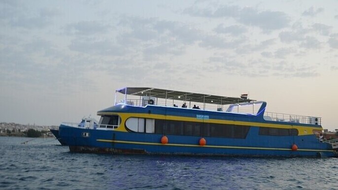 Adventure Semi-Submarine, Snorkeling & Parasailing / Hurghada