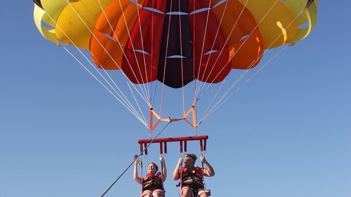 Fly High Above the Red Sea: Parasailing with Transfers / Hurghada