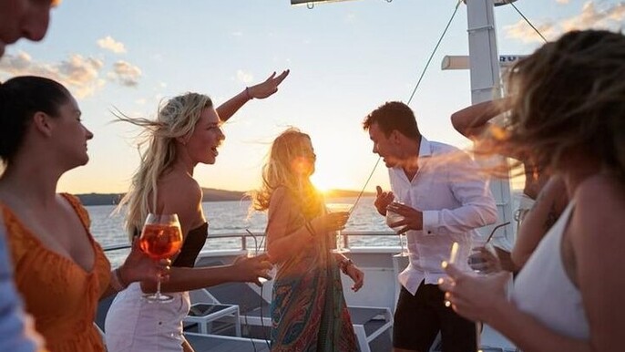 Private Boat Sunset Sea Trip with Snorkeling & Transfer :Hurghada