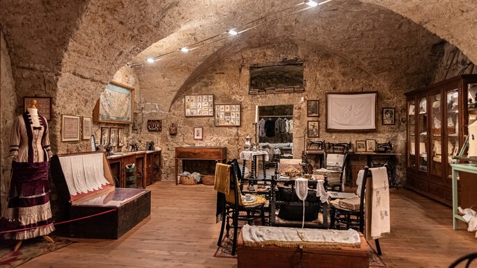 Civitella del Tronto: Spanish Fortress, Arms Museum and NINA Museum Italian Guided Tour