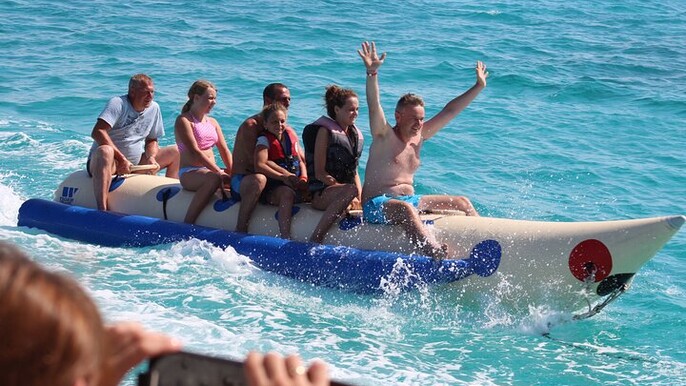 Parasailing, Banana and Quadra Boat W/Transfer: Sharm El Sheikh