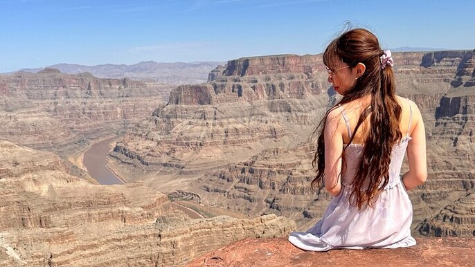 Small Group Grand Canyon Skywalk & Hoover Dam Tour