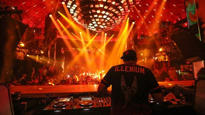 Miami Night: the Ultimate Nightclub Experience