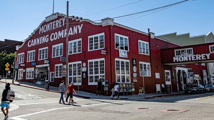 Monterey Self-Guided Walking Tour Cannery Row to Old Monterey